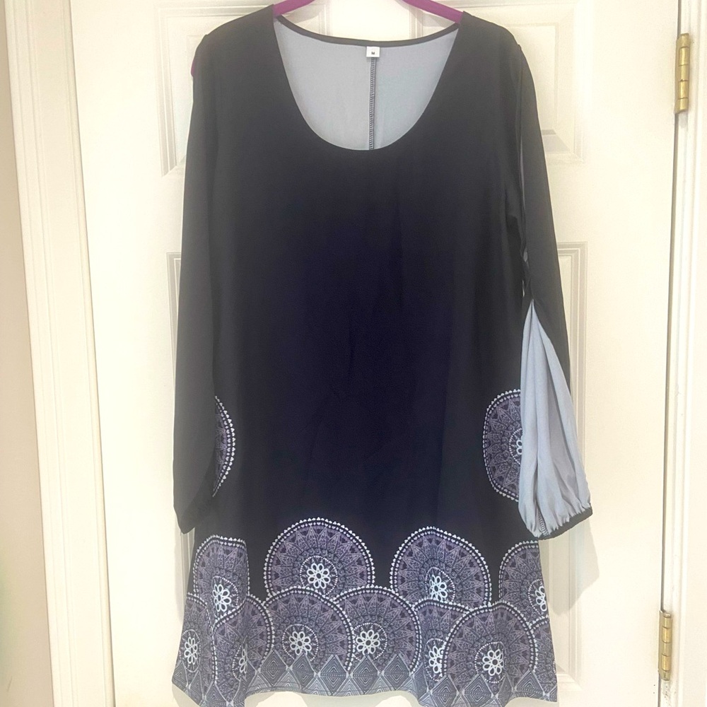 Designer unknown dress. Size medium.